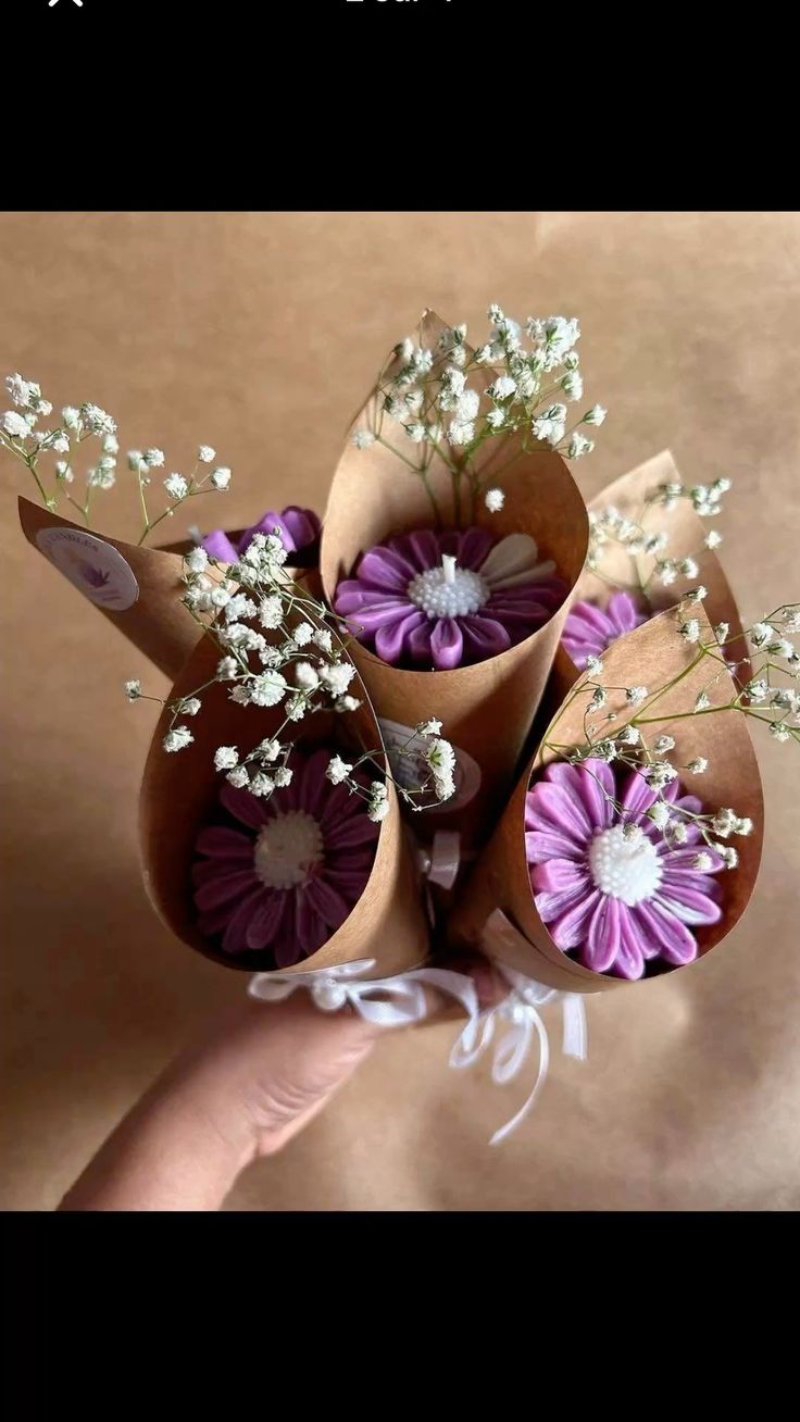 daisy candle bouquet