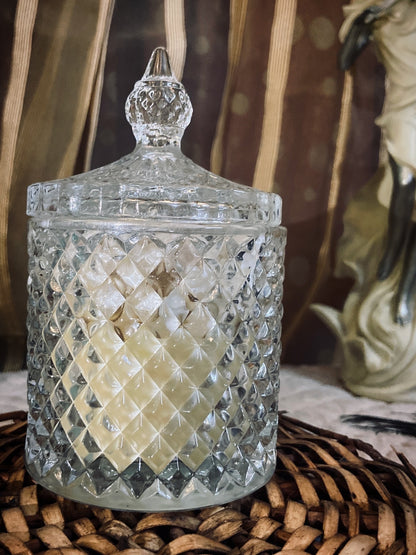 PEARL CANDLE IN CRYSTAL JAR