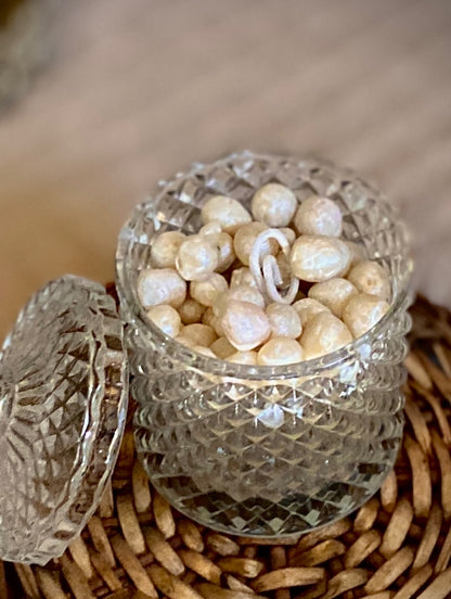 PEARL CANDLE IN CRYSTAL JAR